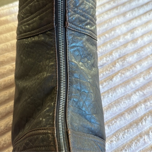 Fendi Spy Leather Hobo Bag with a Fendi dust bag - Picture 13 of 13